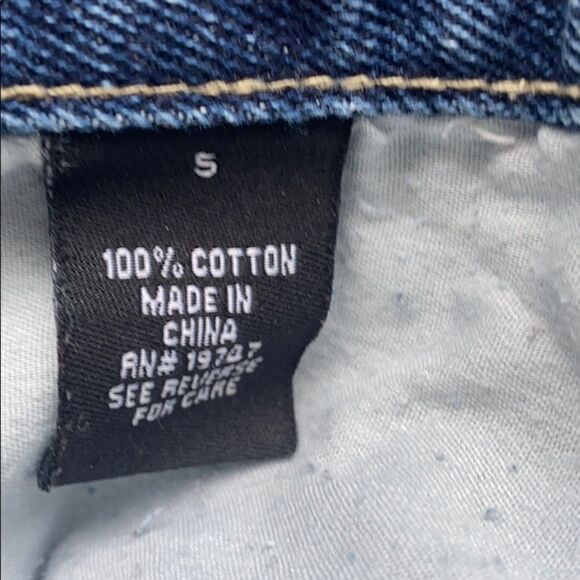 Sugar Magnolia shorts  cuffed super distressed  5 - Picture 10 of 10